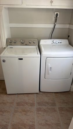 Maytag Washer and Insignia Dryer Set