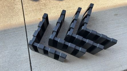 Black Plastic Ratcheting Wheel Chocks Set