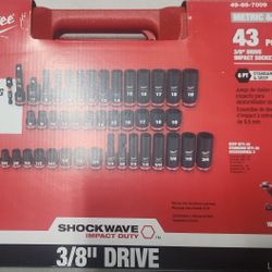 Milwaukee 43pcs Socket Set Metric