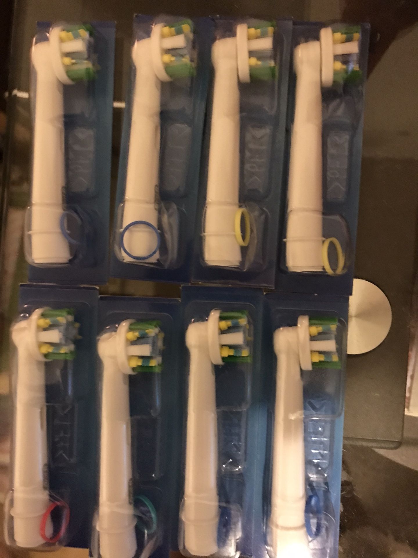 8 New Oral B Floss Action Brush Heads
