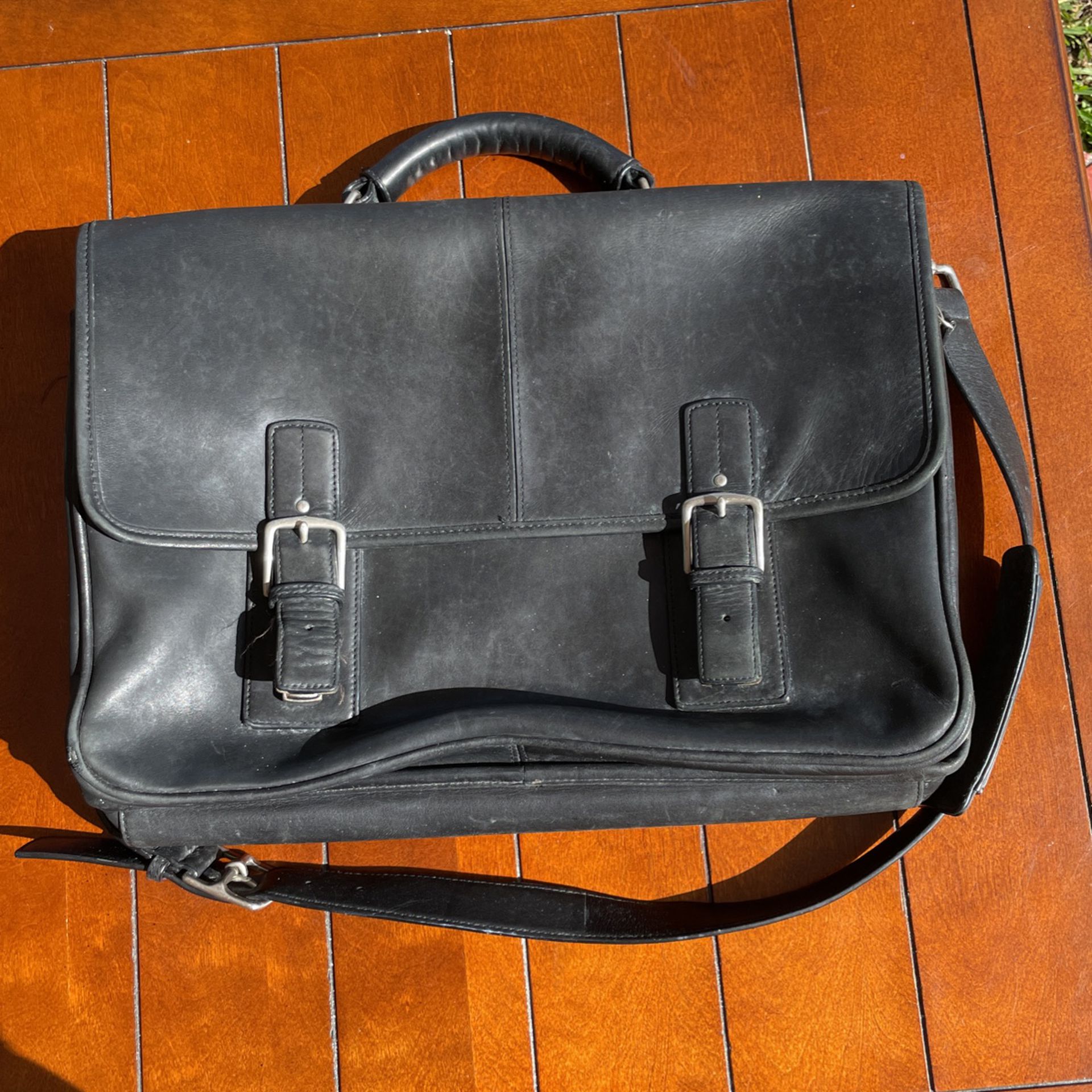 Black Coach Leather Messenger Bag
