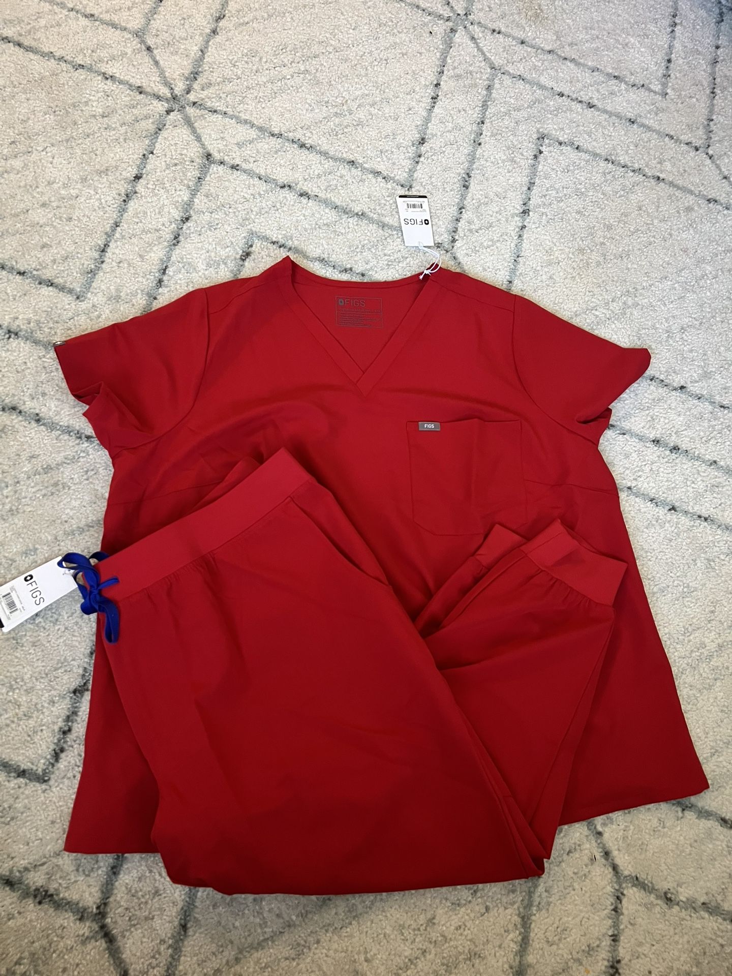 Figs NWT Red Scrub Set Size 4XL/P Zamora Jogger And 4XL Catarina Top PO5623
