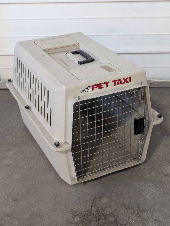 Petmate PET-TAXI Small to Medium Fashion Dog Carrier - $12 (West Loop)
