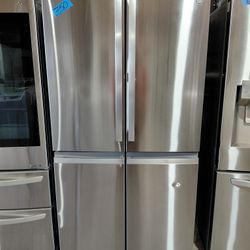 Refrigerator GE,  4 Doors,  3 Months Warranty  // Refrigerador 4 Puertas,  3 Meses De Garantia 
