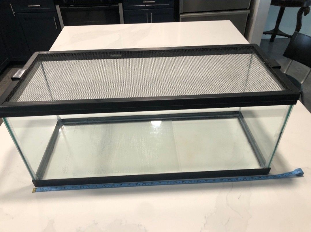 Reptile Enclosure 30inx12in