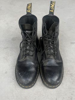 Dr  Martens Boots 