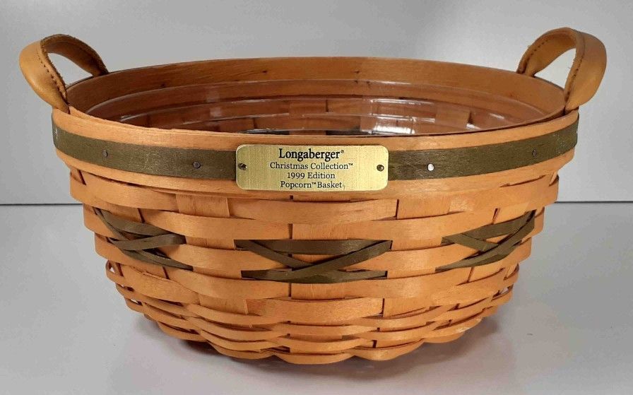 Longaberger 1999 Christmas Popcorn Basket 10 inches Round with Li
