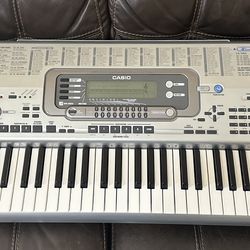 Piano Casio WK-3500 Keyboard 76 Full Size Keys and Pro Quality Touch Sensitive Response. $250 OBO