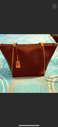 Michael Kors Tote With Zipper