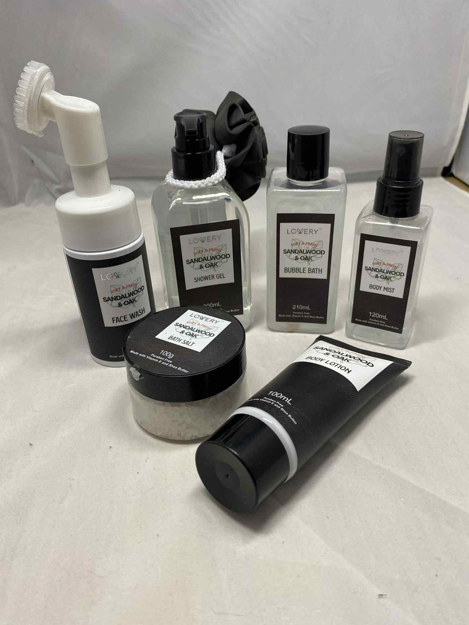 7 Pc. Lovery Sandalwood and Oak Scented Bath Set