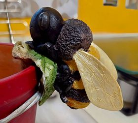Bumble Bee Pot Hanger