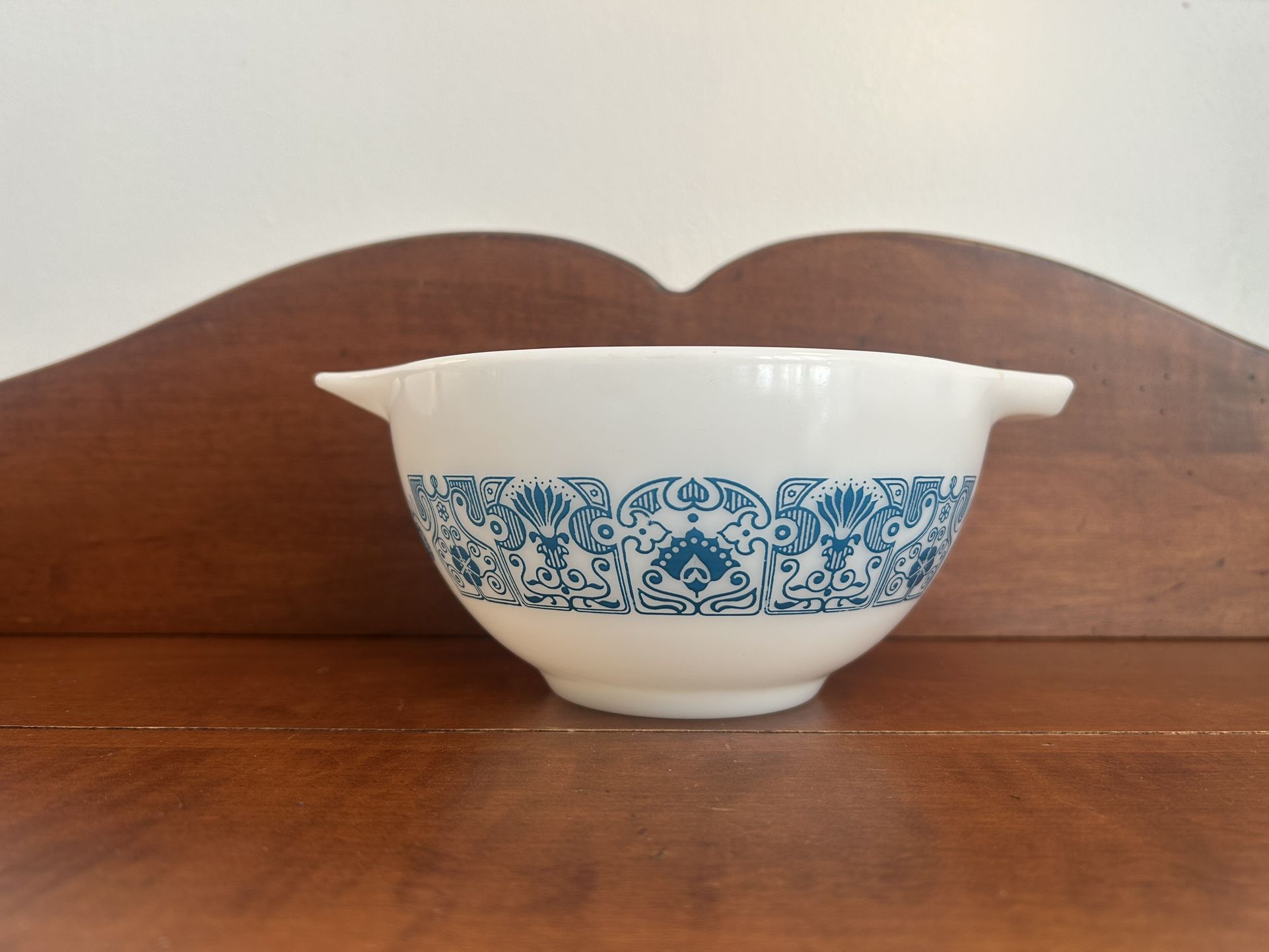 Vintage Pyrex Blue Horizon 441 Cinderella Mixing Bowl