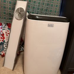 12000BTU Black And Decker portable Air Conditioner 