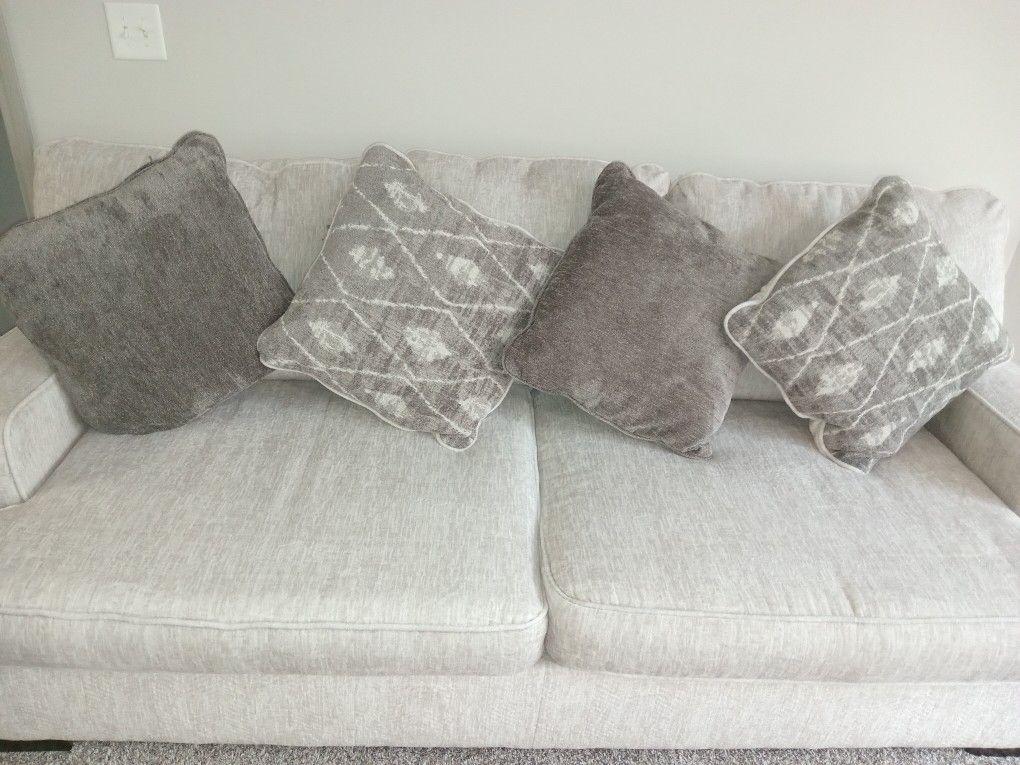 Ashley FURNITURE 3-seater SOFA