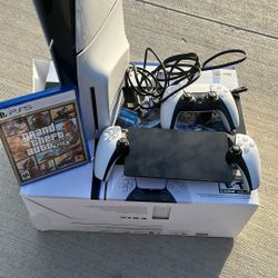 Ps5 Disc Version With A GTA5 Game And A Ps5 Portal (BUNDLE)