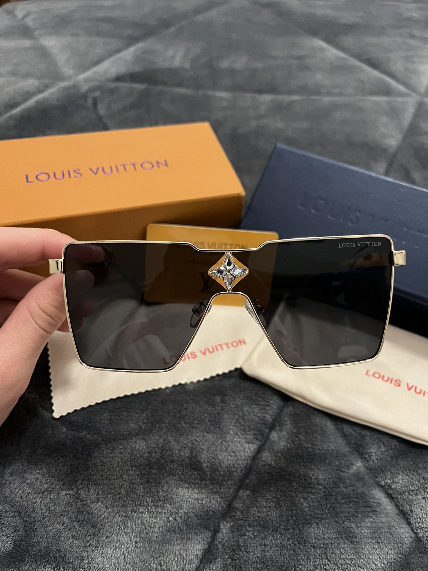 LV Cyclone Glasses
