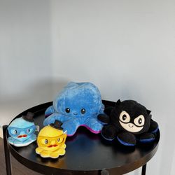Reversible to happy/angry face Octopus Plushie