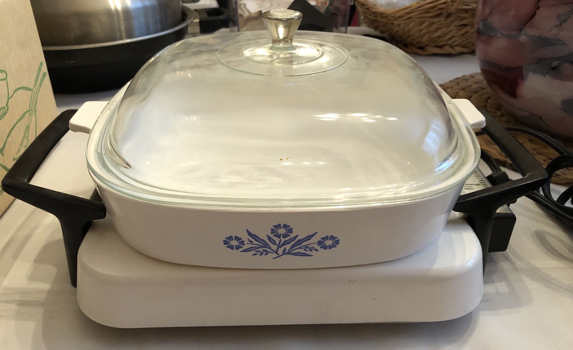 Vintage Corning Ware Electromatic Electric Skillet - Cornflower Blue