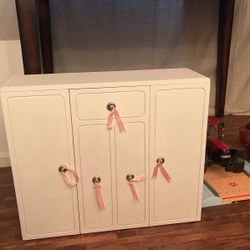 Doll Wardrobe