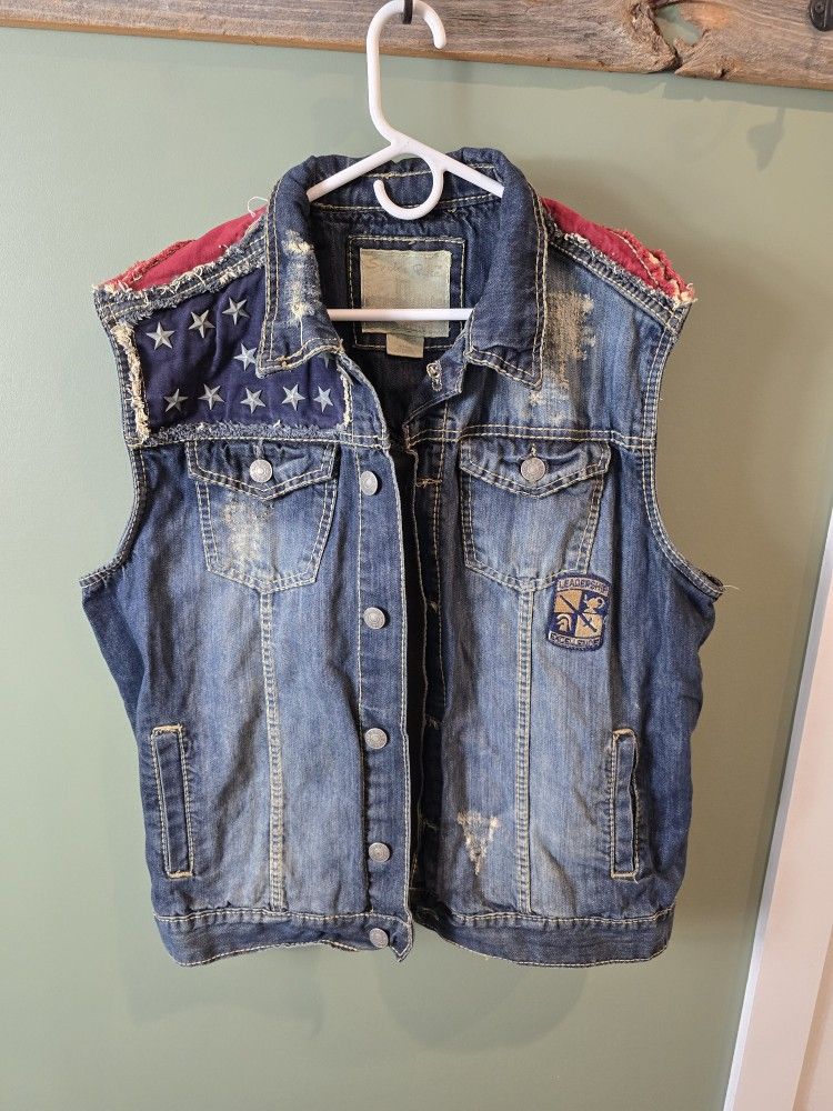 DISTRESSED XL POCKET DOWN SMOKE RISE JEANS DENIM VEST STARS AND STRIPED AMERICA