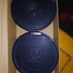 Hyundai Genesis  Rear Quarter Panel Speakers 