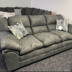 Plush Oversized Grey Sofa and loveseat Great Quality !!! $699