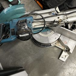 Makita 12” sliding miter saw