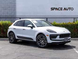 2022 Porsche Macan