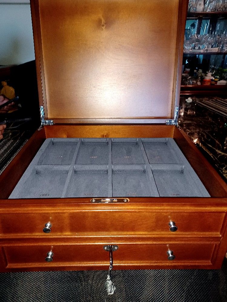 PCS STAMPS COINS CHERRY OAK WOOD BOX 15 " × 14"