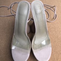Women’s High Heel Pumps size 8