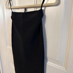 NWT BCBGMaxazria Black Pencil Skirt xs
