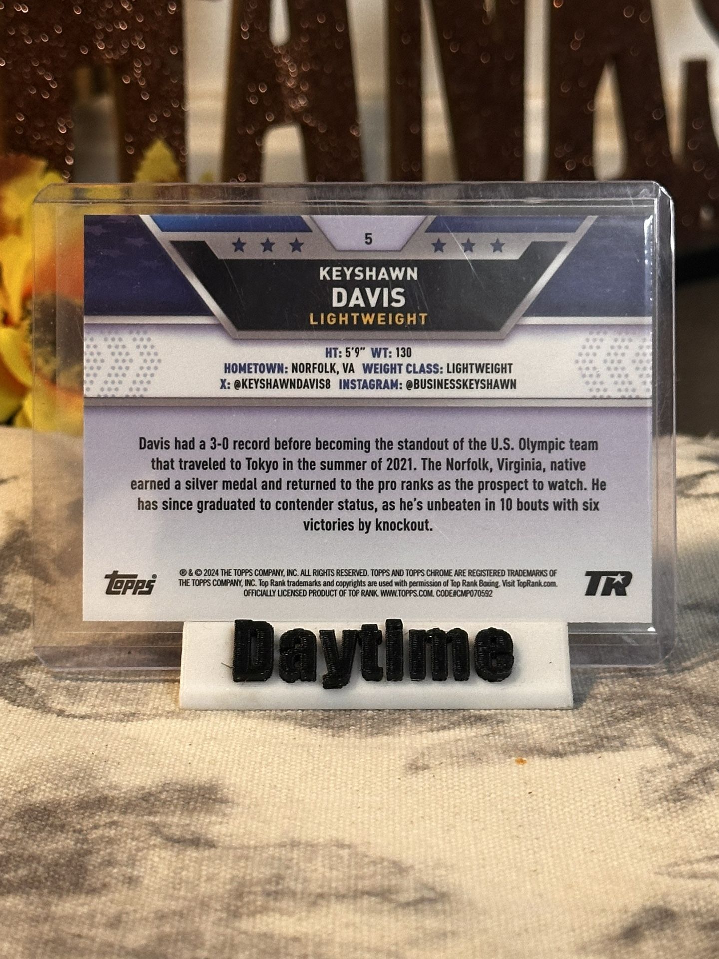 2024 Topps Chrome Keyshawn Davis RC Glove Loge Refractor Rookie #/75