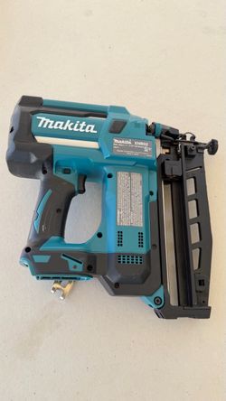 Makita XNB02 18V Cordless Brad Nailer