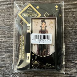 NWT NIB BRAND NEW DISNEY DESIGNER COLLECTION MULAN HINGED PIN DISNEY ULTIMATE PRINCESS COLLECTION LIMITED RELEASE