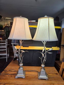 Pair of vintage metal silver tone lamps with leaf design, 31" tall. Great condition!