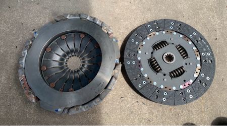 Mopar Genuine OEM Clutch Kit Pressure Plate & Disc  0AA in original box New old stock for 1994 to 2000  welcome to check before buying