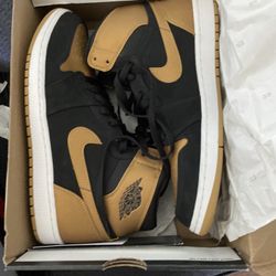 Sz 11.5 $220 New Or Trade
