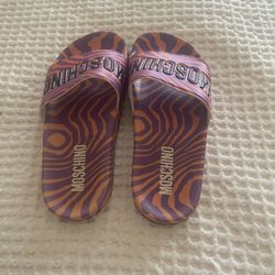 Mooching Tiger Stripe Pool Slides 
