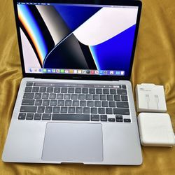 Macbook Pro 13.3” High Specs ( 1TB SSD / 16GB Unified Memory) Apple Intelligence 