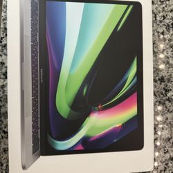 MacBook Pro 2020 M1 13.3”  W/ Touch Bar