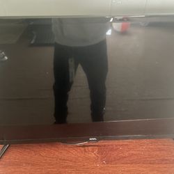 Roku Onn 34 Inch TV