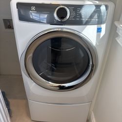Electrolux dryer on pedestal