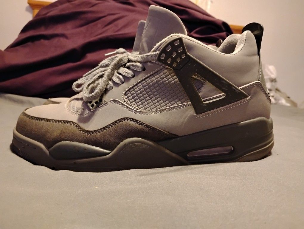 Size 11 Air Jordan 4 Retro SE Wet Cement