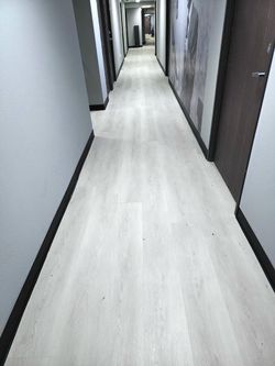 6MM 8”x60” 100% waterproof Luxury Vinyl Plank SPC with pad attached