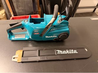 Makita 40V 18in chainsaw *No battery or charger *