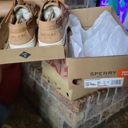 Sperry Woman Shoes 5.5