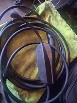 Tesla mobile charger