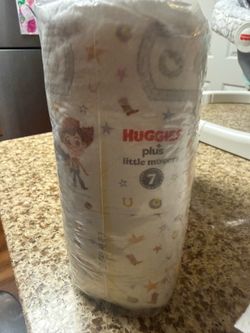 Huggies plus Little movers size 7