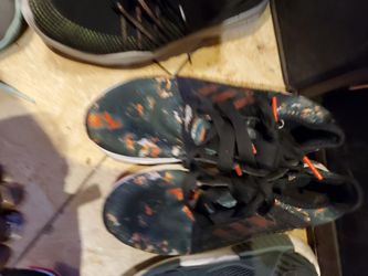 Men’s Adidas Sneakers Size 8.5 – Women’s 9.5/10 – Worn Once