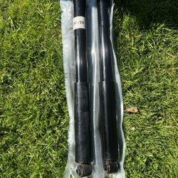 Jeep Grand Cherokee shock absorbers from 99 to 2004 in good condition